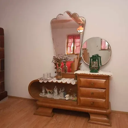 Salas Trikic بيت للعطل Aleksandrovo