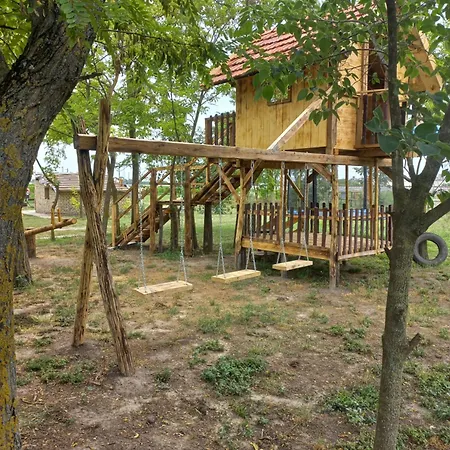 Salas Trikic Aleksandrovo